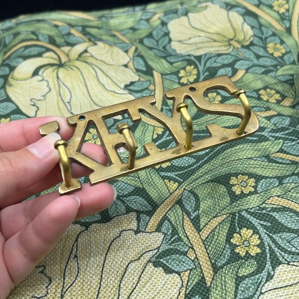 Vintage Brass Key Hook Cottagecore Wall Mount Gold Tone India 4 Hooks - Picture 6 of 11